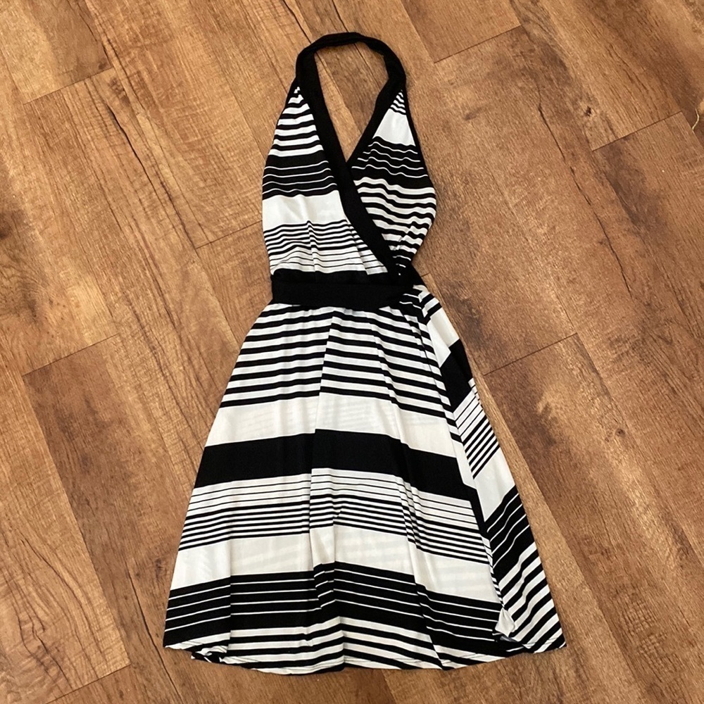 NWOT Must Have black and white striped backless halter dress. Medium